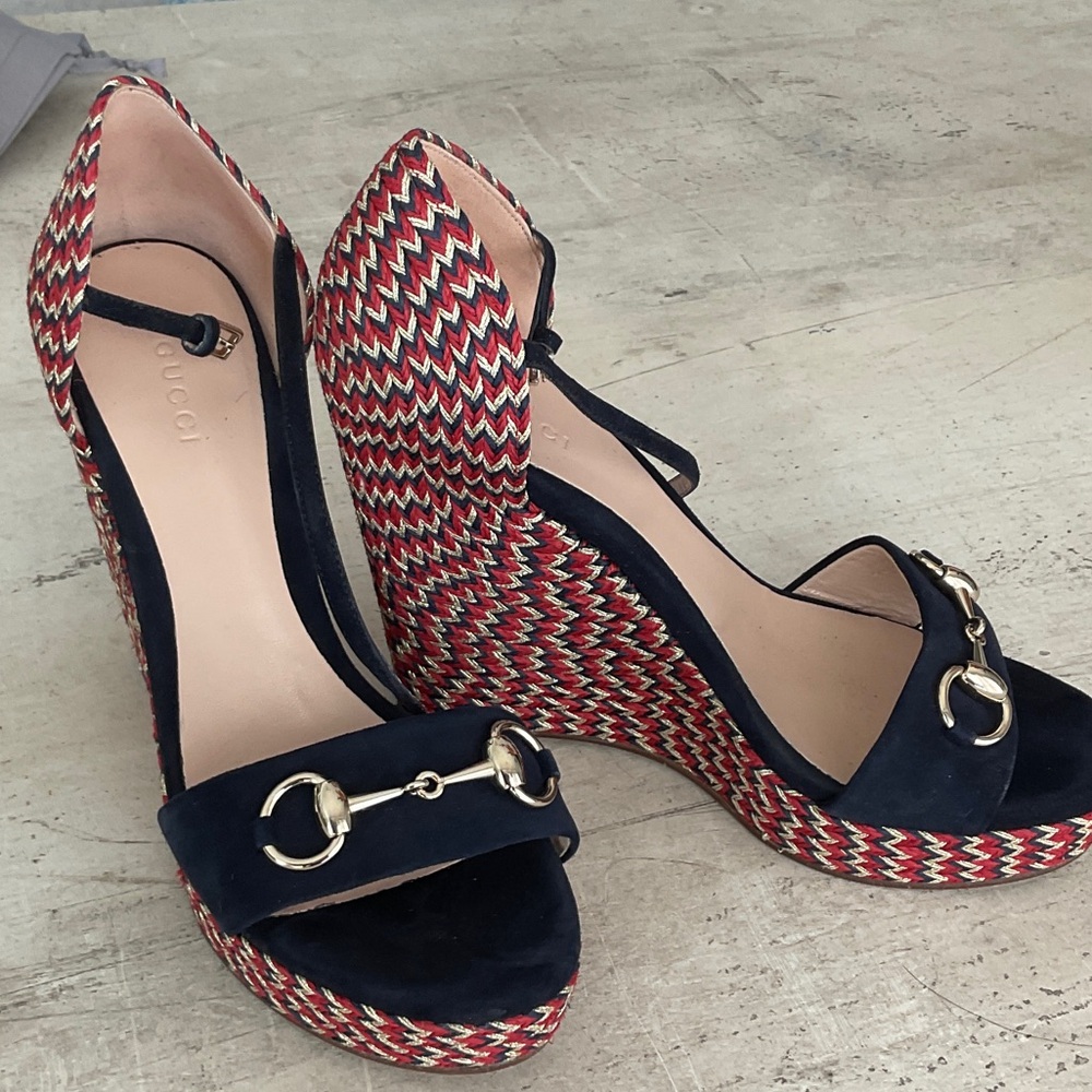 Gucci Navy and Red Patterned Wedge Sandals